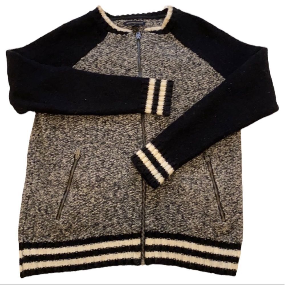 american Eagle zipper cardigan/ sweater. Size S